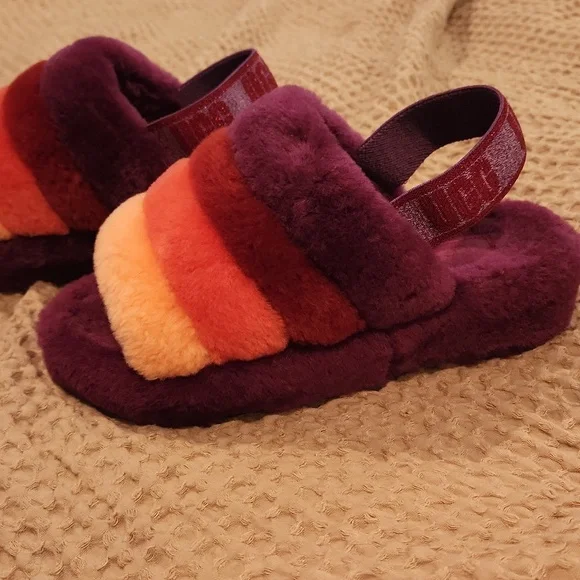 UGG Fluff Yeah Slide - Picture 2 of 5